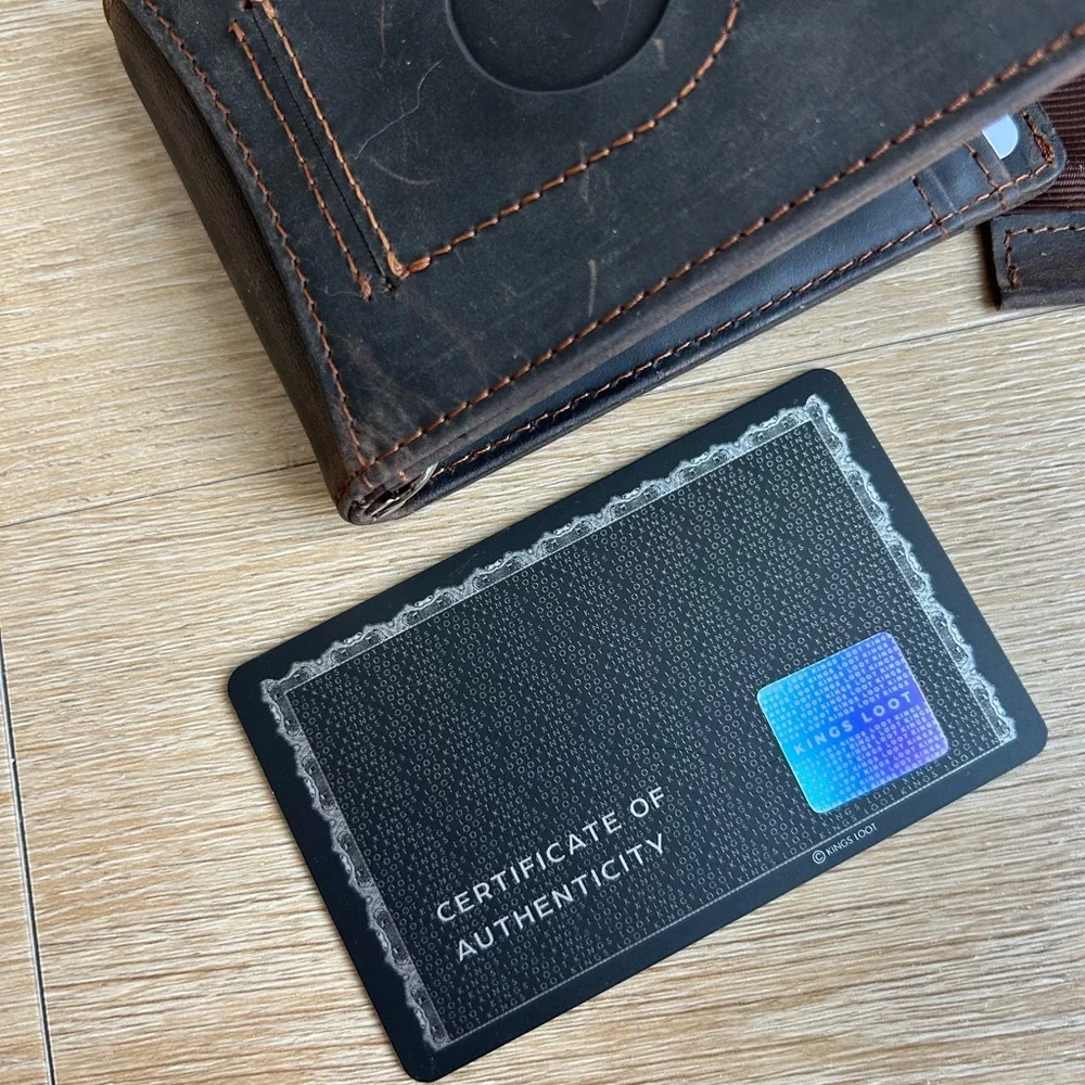 Kings Loot Trackable Wallet